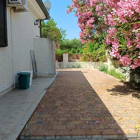 Bilo Lu Rattali Сasa de vacaciones